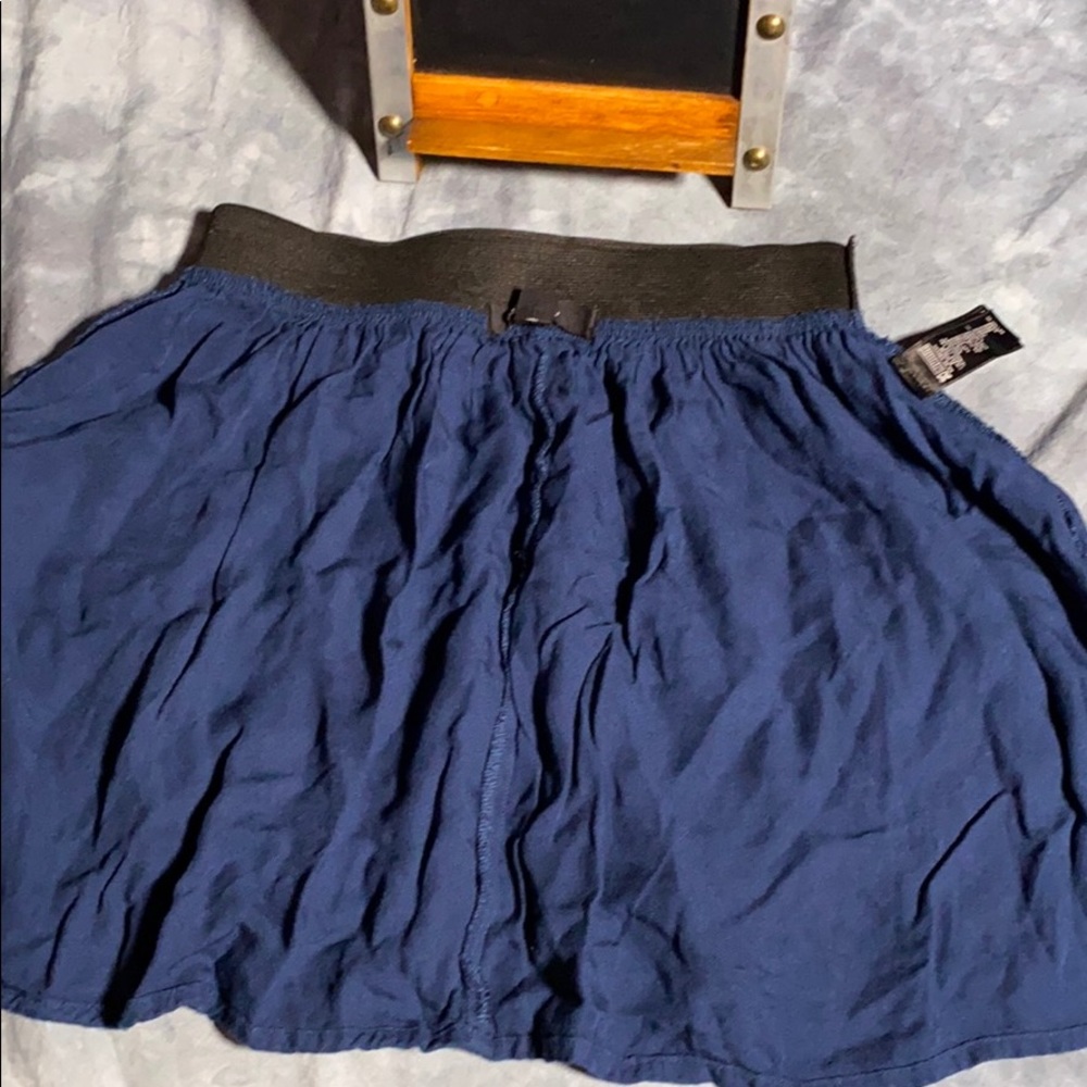💚 3 for $15 💚  Forever 21  XXI Distressed Skirt  Juniors size Medium - Picture 9 of 16